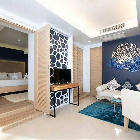 The Royal Palm Beach Front Patong Εξωτερικό φωτογραφία