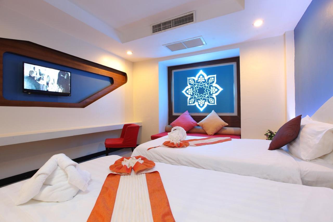 The Royal Palm Beach Front Patong Εξωτερικό φωτογραφία