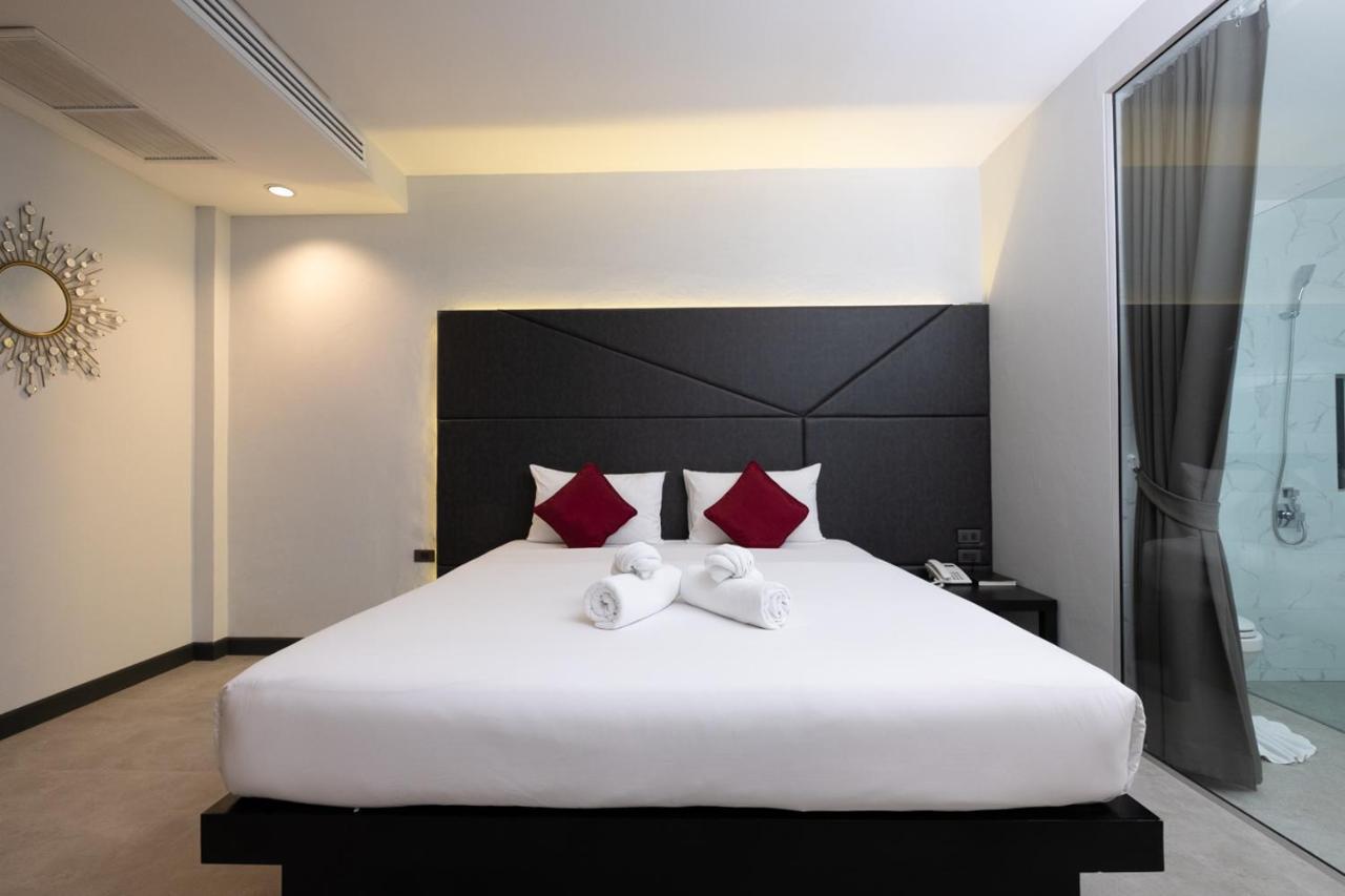 The Royal Palm Beach Front Patong Εξωτερικό φωτογραφία