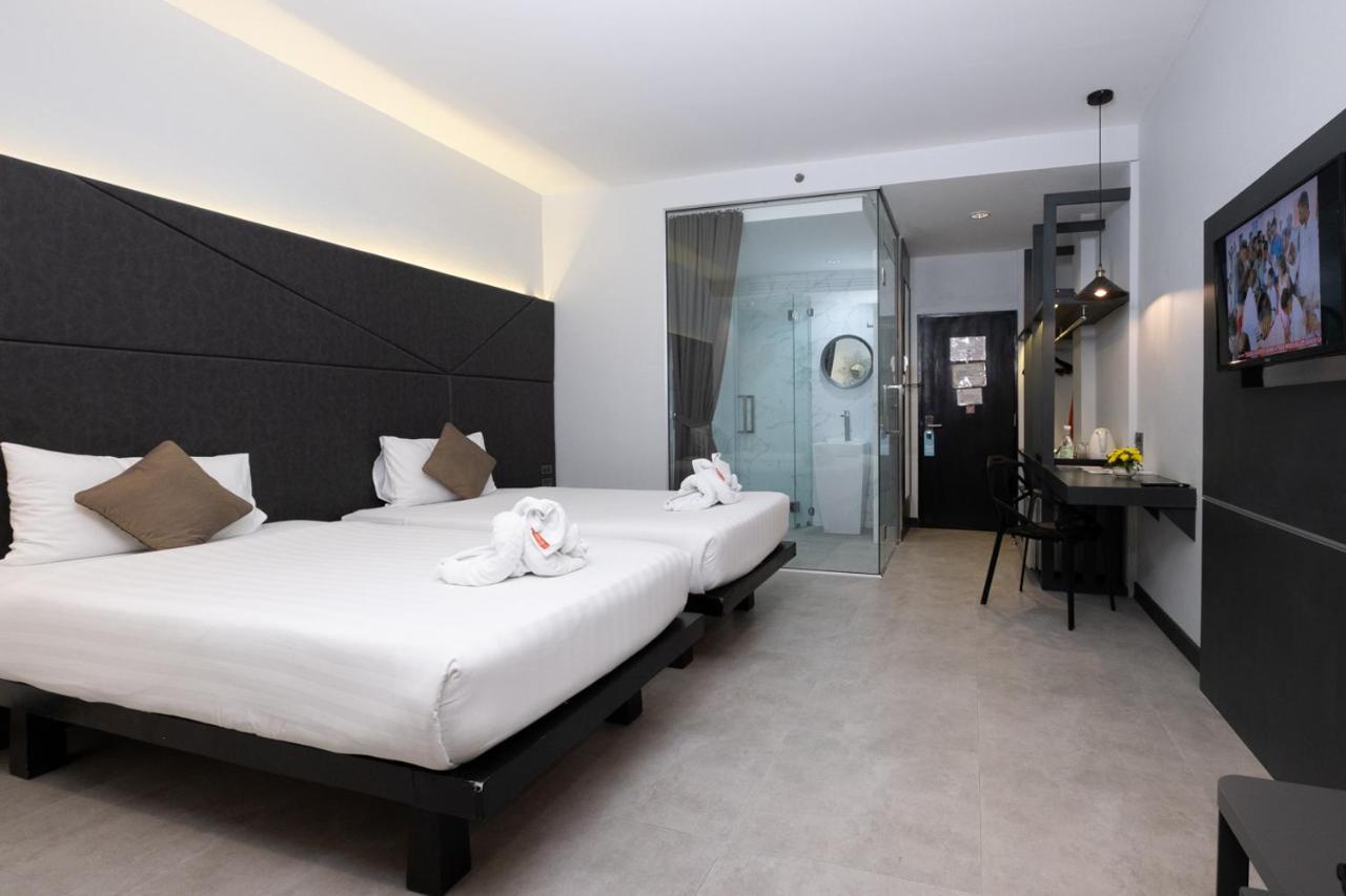 The Royal Palm Beach Front Patong Εξωτερικό φωτογραφία