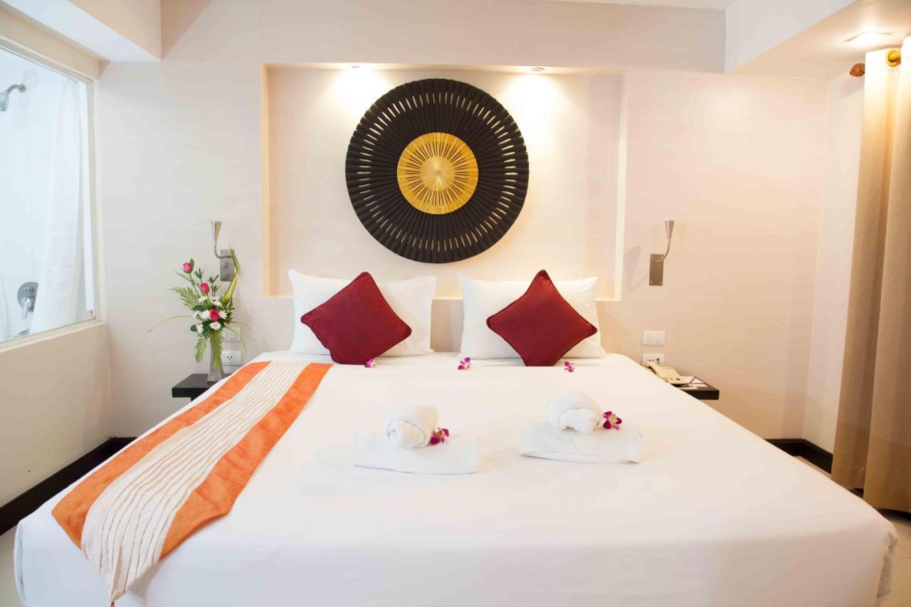 The Royal Palm Beach Front Patong Εξωτερικό φωτογραφία
