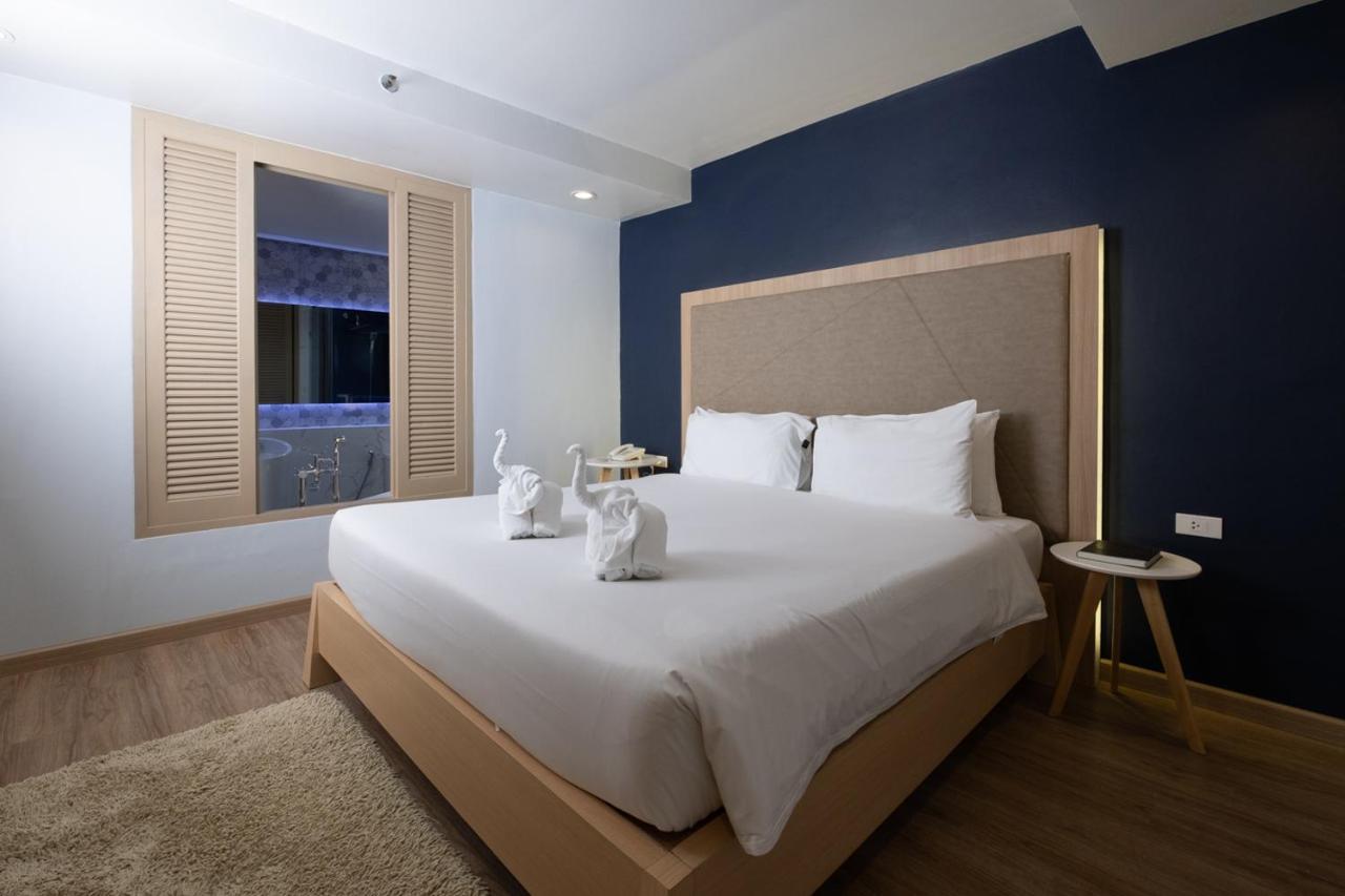 The Royal Palm Beach Front Patong Εξωτερικό φωτογραφία