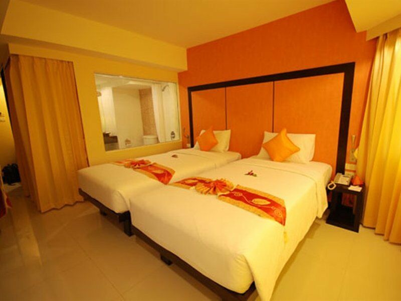 The Royal Palm Beach Front Patong Εξωτερικό φωτογραφία
